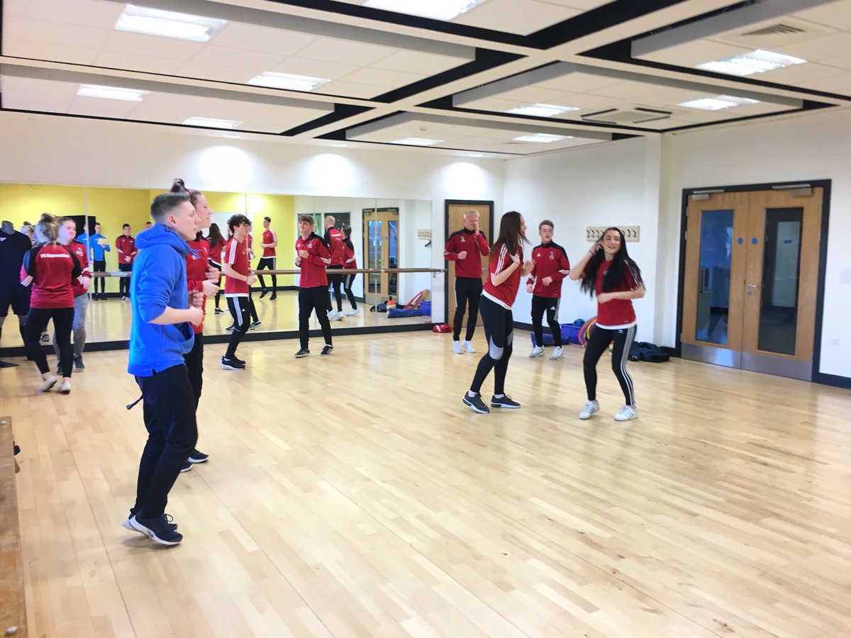 SSSPapprentices's tweet image. Michael from our first apprentice cohort teaching our current apprentice cohort about change4life clubs