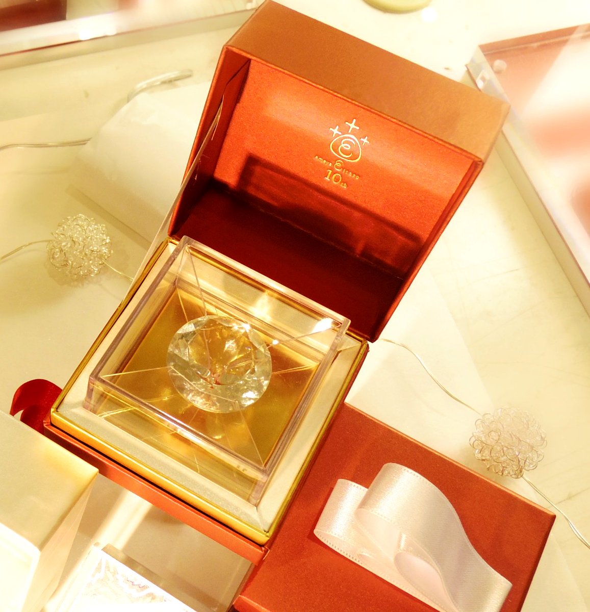 伊勢丹グルメ Isetan على تويتر ブリリアンカットをほどこした宝石のような飴は クリスマスジュエル と真っ赤な スイートハート 甘い輝きをクリスマスにお届けしましょう 本館地下1階 あめやえいたろう なくなり次第終了 伊勢丹新宿店 あめやえい