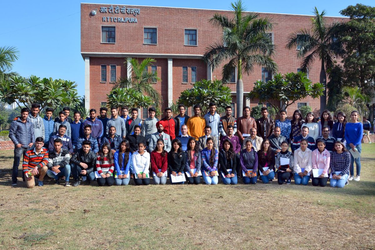 BSNLCorporate's tweet photo. 162 students from HPTU HAMIRPUR today join for Silver &amp; Platinum Certification  course Under MoU. #BSNL  engaging with universities to facilitate skill development and industry readiness in students. https://t.co/hhaCLrL9Hb