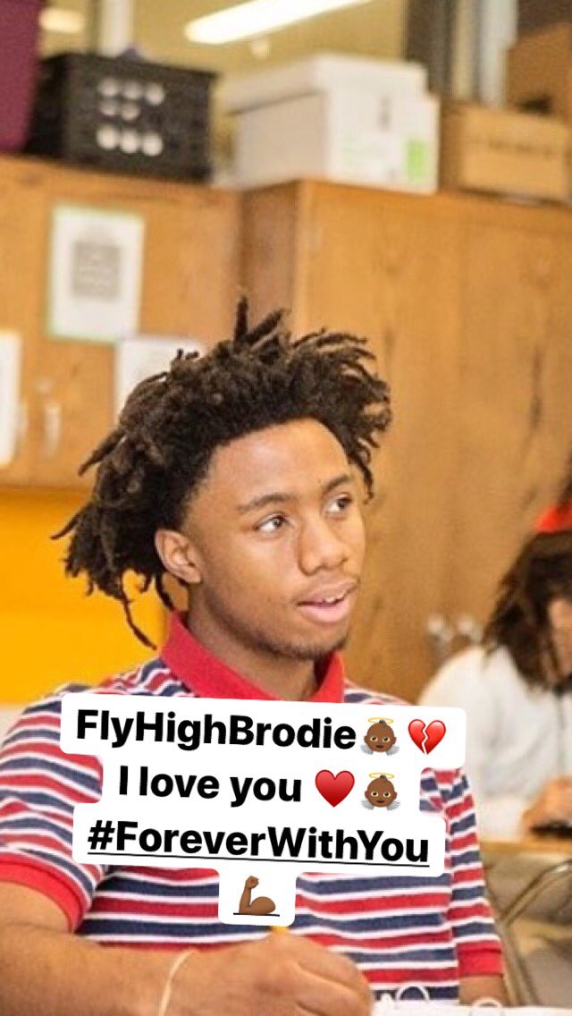 DaRealGotti1's tweet photo. Dam Brodie this really just hurt my heart 💔💔💔🙏🏾👼🏾  no more seeing you in class 😰 I love you I just took a big ass L getting woken out my sleep to bad news 💔💔💔#LongLiveJames love you brodie♥️👼🏾 https://t.co/wbUFYVNp1b
