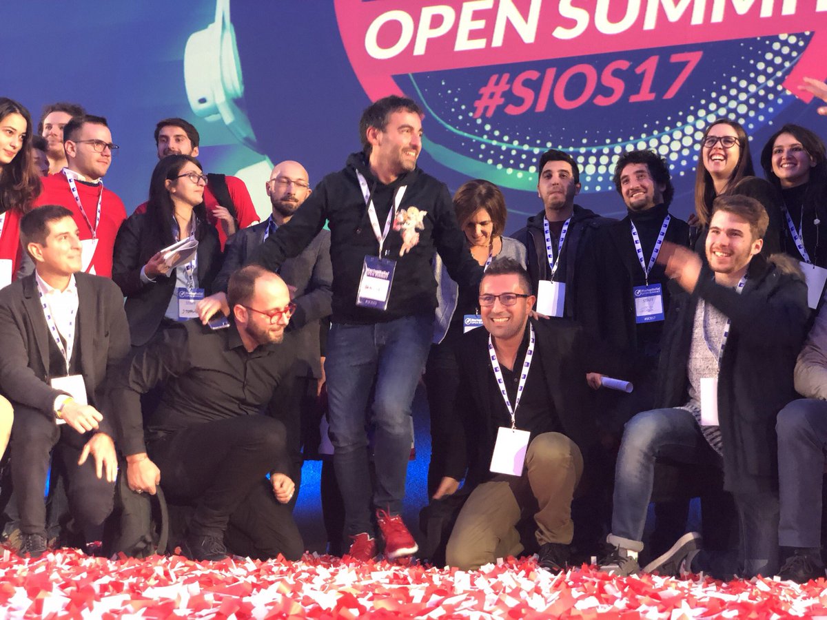 alesordi's tweet photo. #SIOS2017 è terminato, lascia tanta voglia di fare guardando con fiducia al futuro. Grazie e complimenti a @davidcasalini e a tutto lo staff di @startup_italia 🚀 https://t.co/MXwLLciqn8