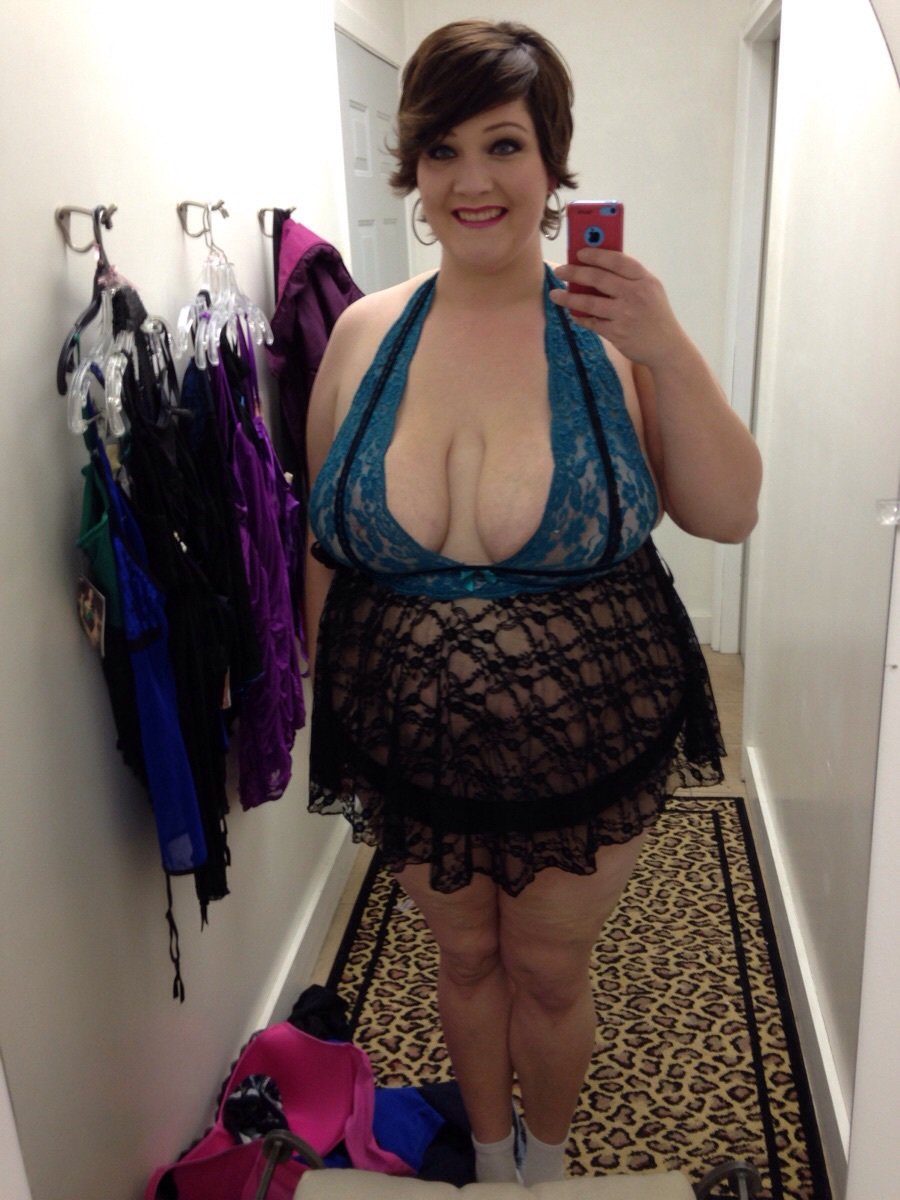 meet_me_app's tweet photo. https://t.co/S3QzXbCi0C is an easy to use specialist website for finding attractive plus size singles #bbw #bbwdating #bbwsingle https://t.co/Kz5dauZOuM