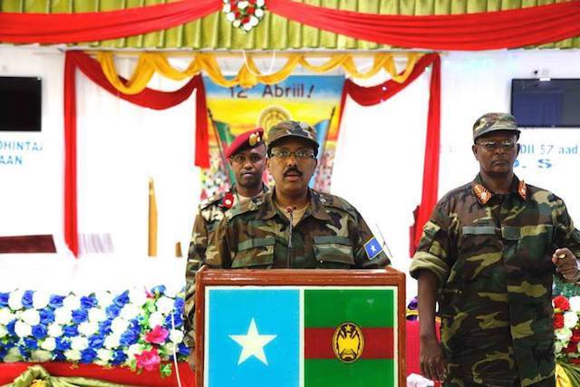 Madaxweyne Farmaajo “Waqtigeyga ugu Badan Waxaan Siin Doonaa Ciidamada” faafreebmedia.com/2017/12/19/mad…