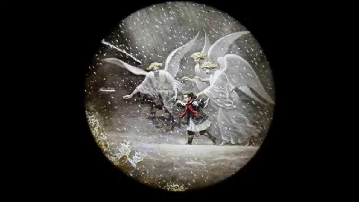 CreativeHists's tweet image. Christmas Magic Lantern Slides for Everyone! The new, old tradition... #WinterFolklore