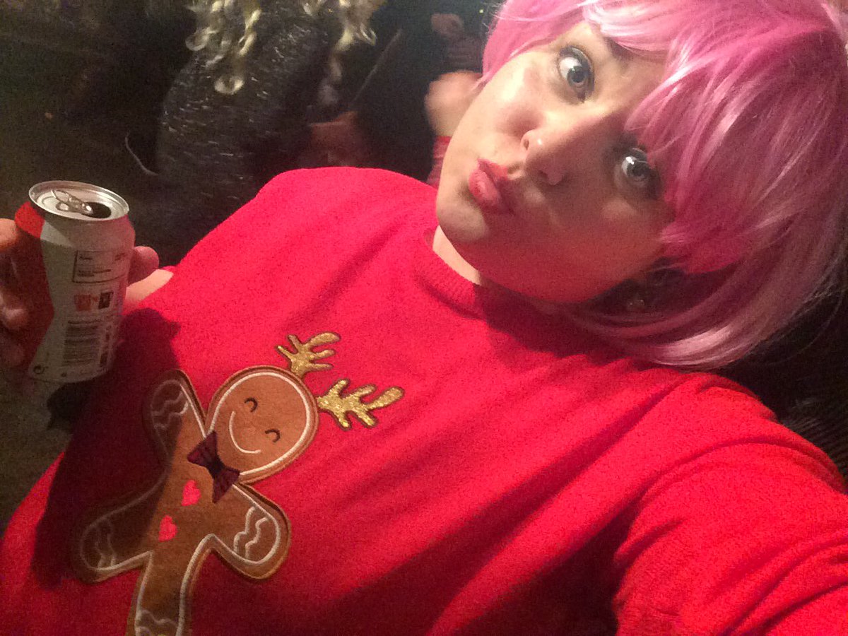 spitfire_bill's tweet photo. @jessops @instaxHQ Feeling farily festive the other day with my pink wig on! #pinkelf #elfie https://t.co/RmzDIz1Da2