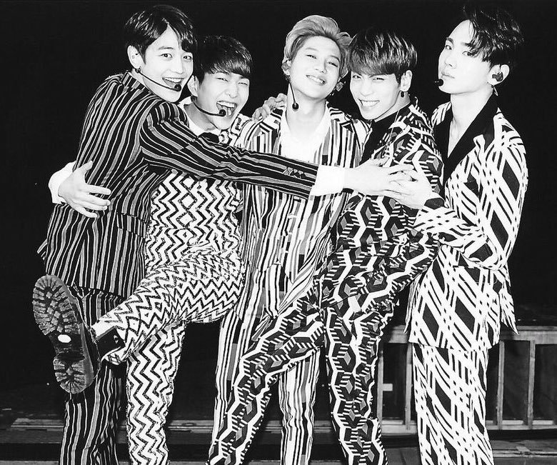Onew: "the idea that one of us will dissappear, my whole world will collapse"

PLEASE STAY STRONG ONEW
PLEASE STAY STRONG MINHO
PLEASE STAY STRONG KEY
PLEASE STAY STRONG TAEMIN
#RestinPeaceJonghyun
#RosesForJonghyun