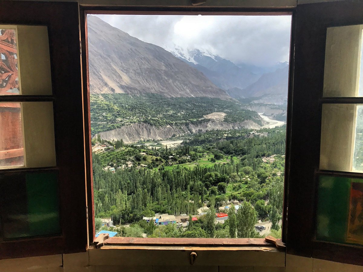 When a window opens your vision to a beautiful world. #hunza #baltitfort #nature #greenery #iphone7plus #iPhonephotography