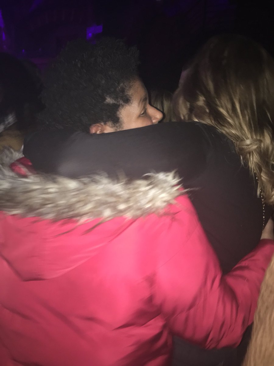 HaileyWarner17's tweet photo. Serena had lots of fun dancing with people last night at the #ub40 concert. #happy #Dancing @FryersWalk @FryersWalk1 https://t.co/afaeMtM64L