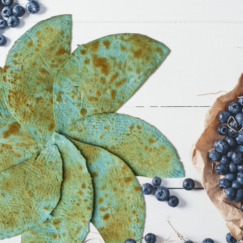 thehki's tweet photo. Our first #twistintraditional product launched June 2017 - the #blueberrykhakhra. It's light, crunchy, mildly sweet, whole wheat and brilliantly flavoured with #blueberry. https://t.co/UuJZV10GvC