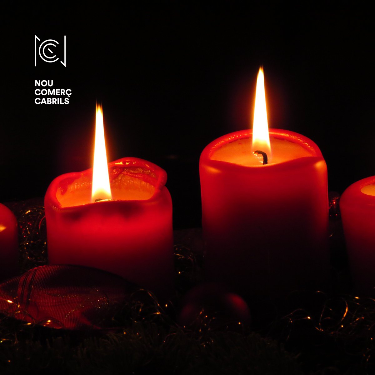 noucomercabrils's tweet photo. Des de Nou Comerç Cabrils volem desitjar-vos unes bones festes de Nadal i un any nou ple de pau i progrés. https://t.co/aM68KdquAl