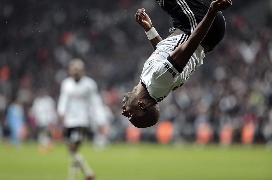 Happy Birthday to Ryan Babel! 

Lit up the Prem with his stunning skills for a while  