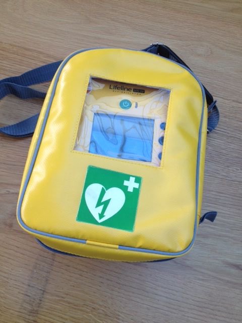 DKRugbyClub's tweet photo. DK's new Defib is now installed &amp; operational in the same location as the previous one - in the changing room block on the right as you enter. 

We will be putting on an 'Awareness Session' in the New Year for anyone to attend who like to know more about it and how to use it https://t.co/bIsjAfdz6a