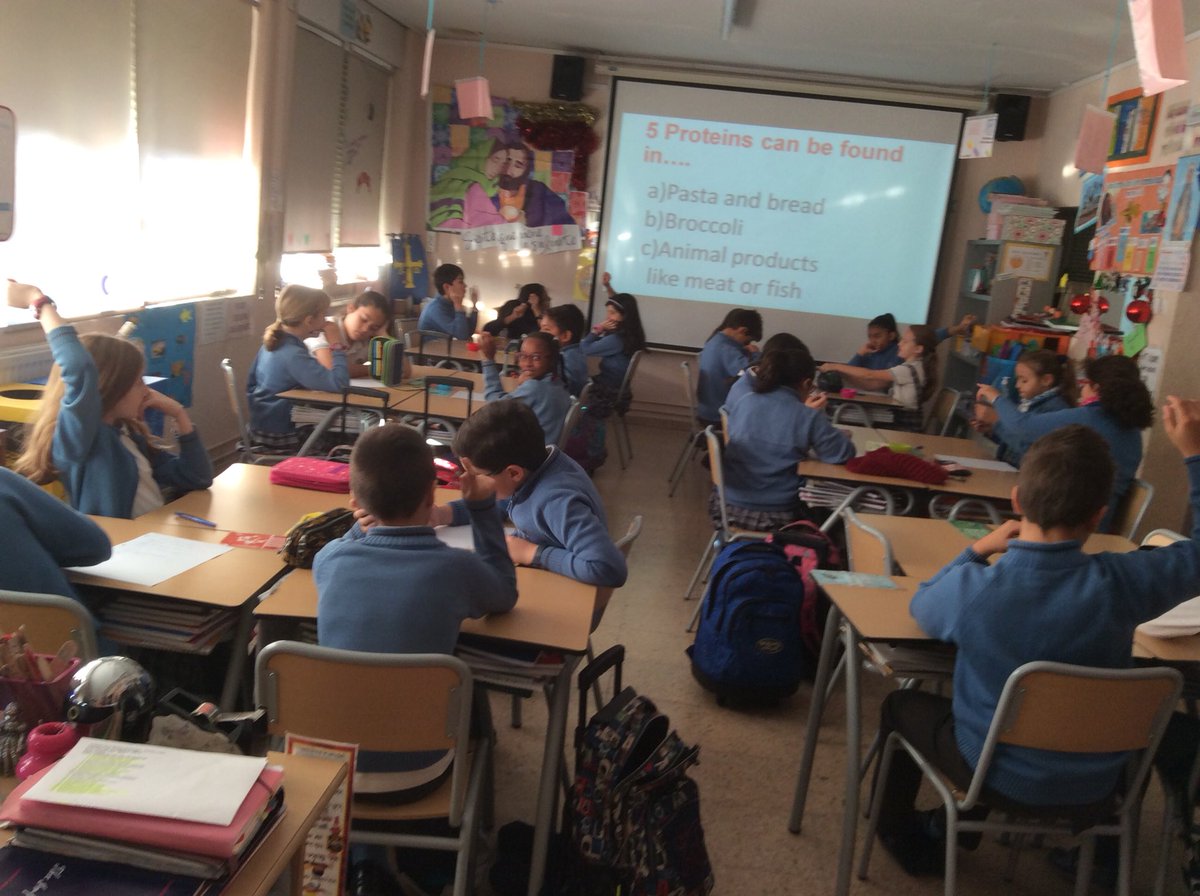 yelimarsol's tweet photo. Terminamos el trimestre con un #cooperativeTest en #Science4° Una clase genial, con unos alumnos participativos. Mostrar juntos lo aprendido es fácil y divertido. #AprendizajeCooperativo @Colegiosrafael #cambioCEV https://t.co/0vYQE7bsXn