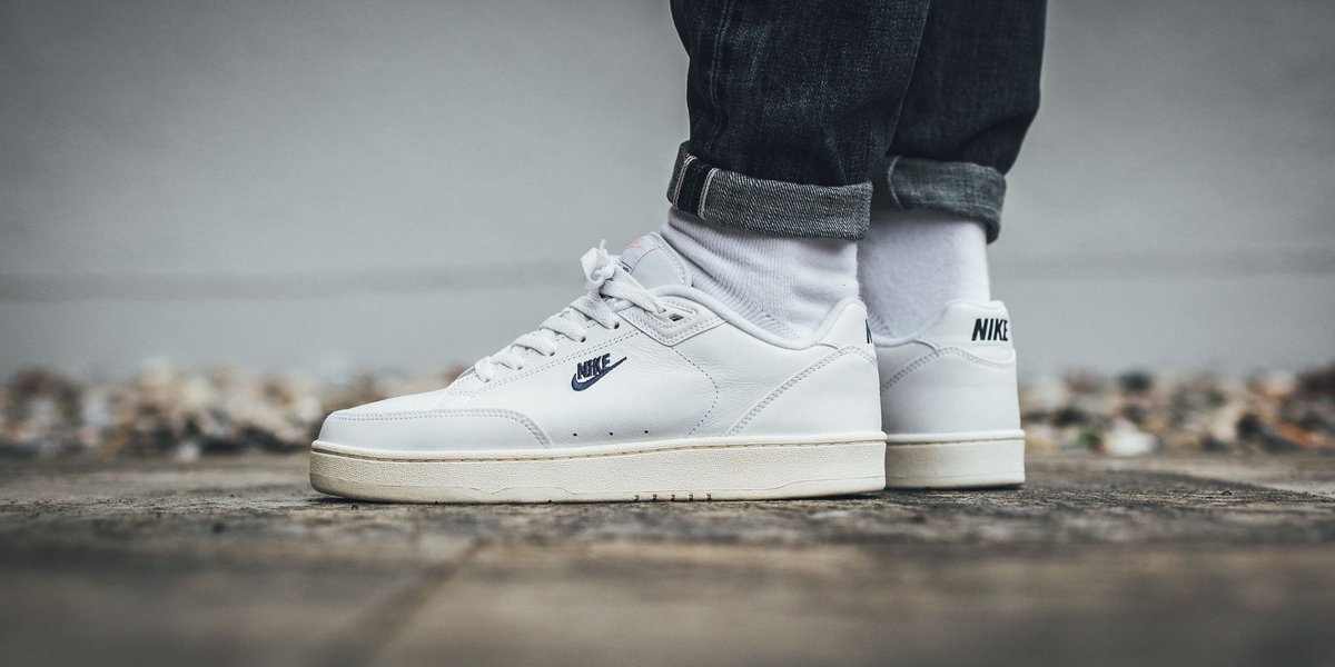 ◆正規品◆NIKE GRANDSTAND 2 WHITE NAVY◆関税/送料込◆人気◆ Nike Sneaker Grandstand II - White/Navy/Sail/Arctic Punch