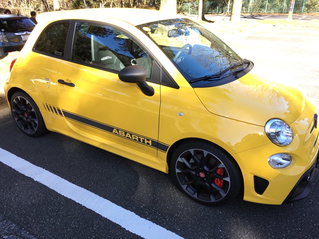 norahide3079's tweet photo. アバルト595コンペティツォーネついに納車！！

２０歳にして惚れて買ってしまった！
これから大事に乗っていきたいと思います

アバルト仲間出来たらと思っています‼️よろしくお願いします

#相棒アバルト
#アバルト https://t.co/DFjFUkhiQq