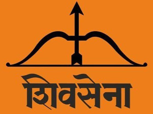 chitralekhamag's tweet photo. ગુજરાત ચૂંટણીનું પરિણામ આપખુદ શાસકો માટે ચેતવણીની ઘંટડી સમાન છેઃ શિવસેના #GujaratVerdict #Mumbai @ShivSena @BJP4India @AmitShah @narendramodi https://t.co/ifOv146V3m
