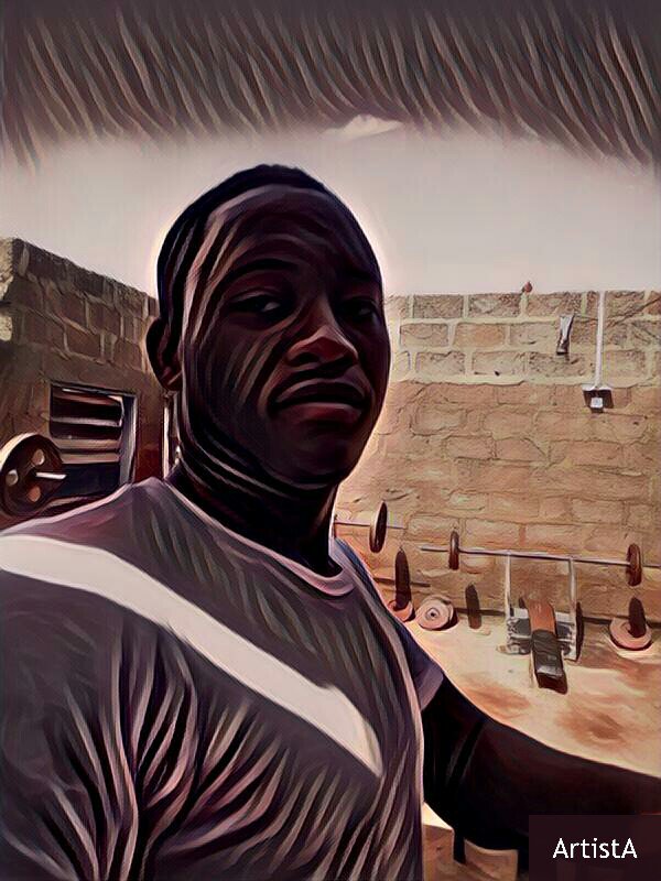 coma_maila tweet picture