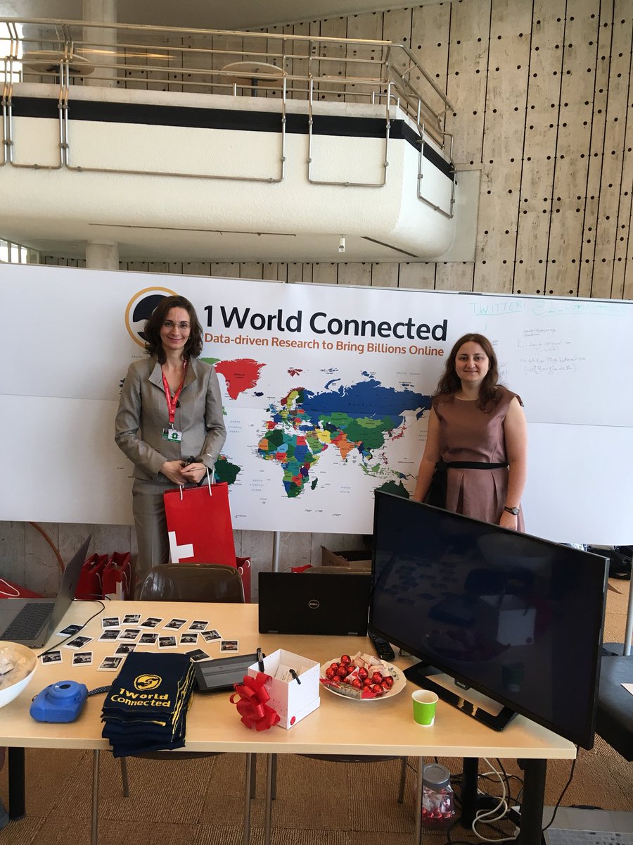 1_WorldConnect's tweet photo. @gipo_net stops by the #1worldconnected booth at #igf2017! https://t.co/rGb0JiQ9qz