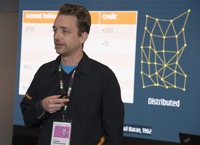 voip2day's tweet photo. Vídeo de la conferencia de Joachim Vanheuverzwijn, de @zoiper, en #VoIP2DAY17 (español e inglés) aquí: https://t.co/2OSR0jBPGz y https://t.co/DvzBe8CsBY #LoveVoIP ¡Gracias! https://t.co/sLKFif37R8