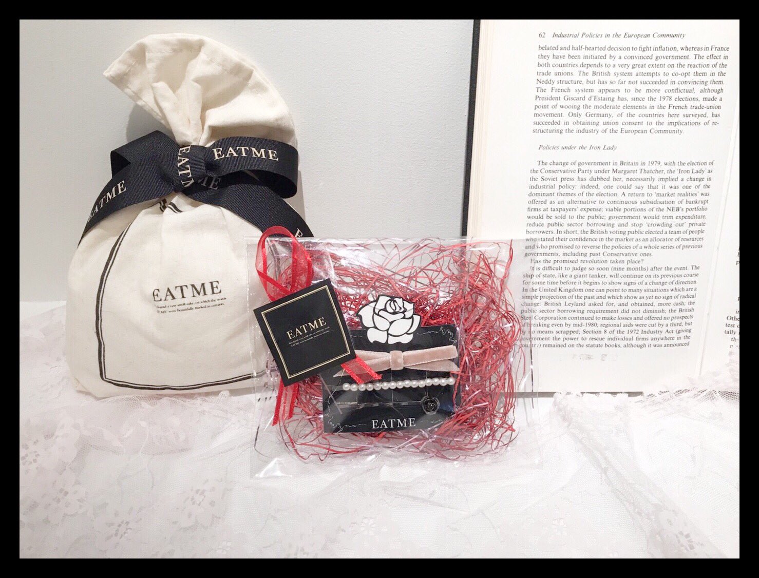 Eatme Shop Info 原宿本店では ご購入いただいたお客様へ プレゼントラッピングを無料で行っております 小物やお洋服を可愛くラッピング X Masプレゼントにもオススメです 03 3486 5128 T Co Zcee34haly T Co