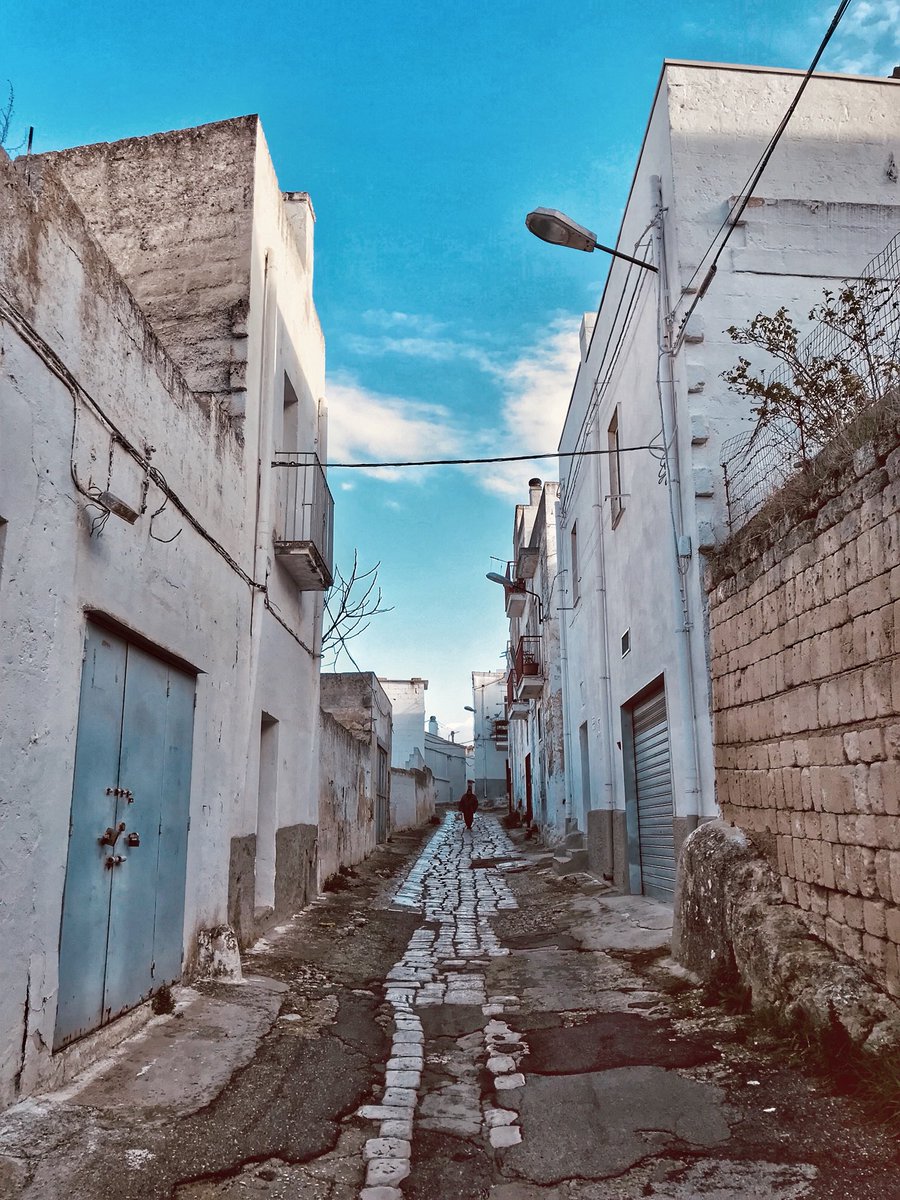 infopointginosa's tweet photo. Ginosa Via Noci, antica strada del centro storico.
Ph📸@applemichele1 
#PugliaPromozione #Puglia365 #weareinpuglia #puglia
#igers_taranto #igerspuglia
#PugliaSentimentalJourney
#ginosa #ioviaggiotouring #viaggiareinpuglia #raccontodipuglia https://t.co/LDciWjXnlL