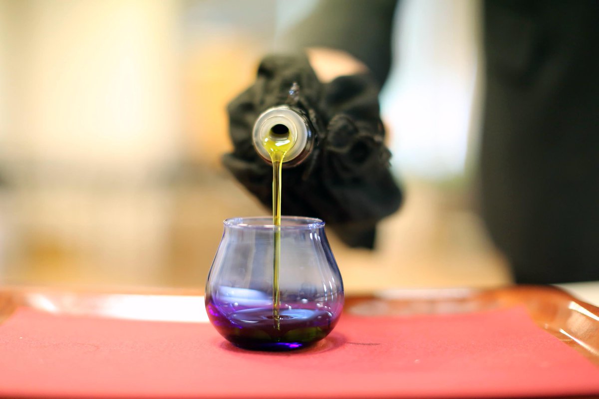 newsageagro's tweet photo. Olio, a febbraio la 16esima edizione del concorso “Sol d’oro emisfero nord” - https://t.co/V7eb2L4dh6 #olio #oli #verona #fiera #concorso #oleario #concorso #sol #emisfero #food #evento #eventi https://t.co/F7GrLmeuGQ