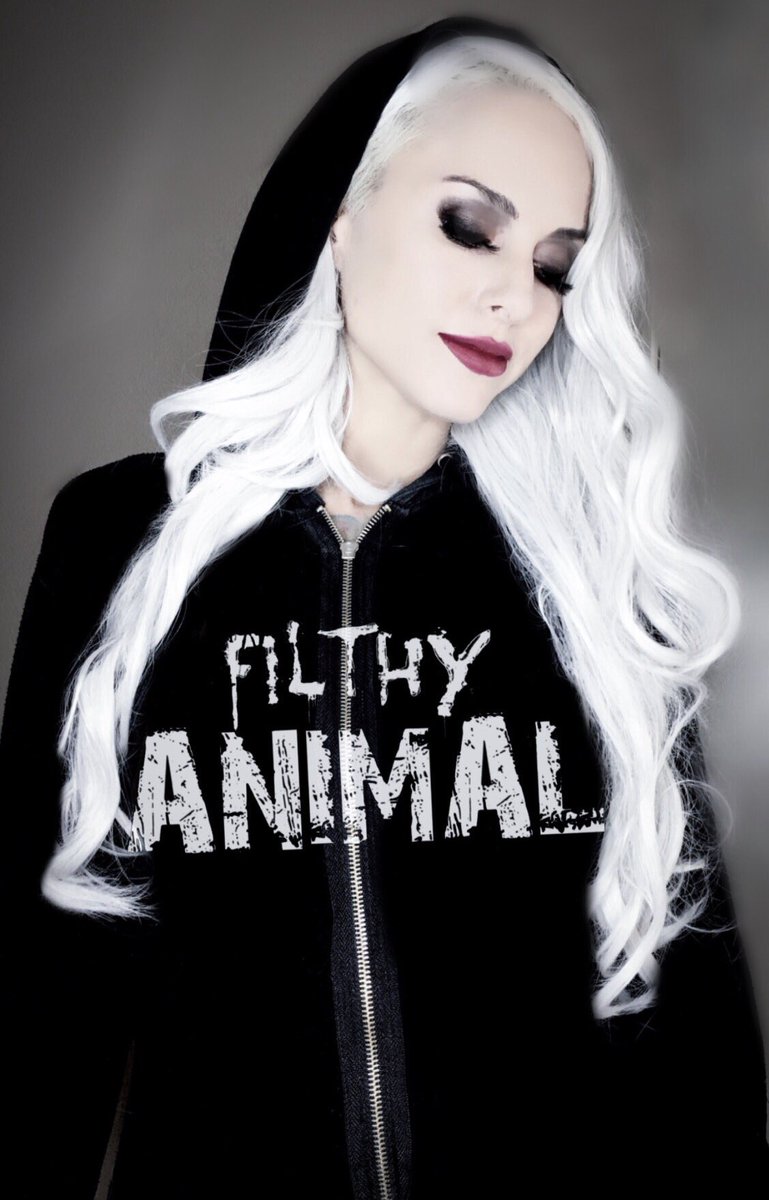 FilthyAnimalLLC's tweet photo. 🎁🎄AFTER CHRISTMAS SALE🎄🎁

20% OFF EVERYTHING! 
Now till Jan 1st! 
Promo Code: FILTHY

https://t.co/SlT0aZvk0m https://t.co/hs90tCFIRq