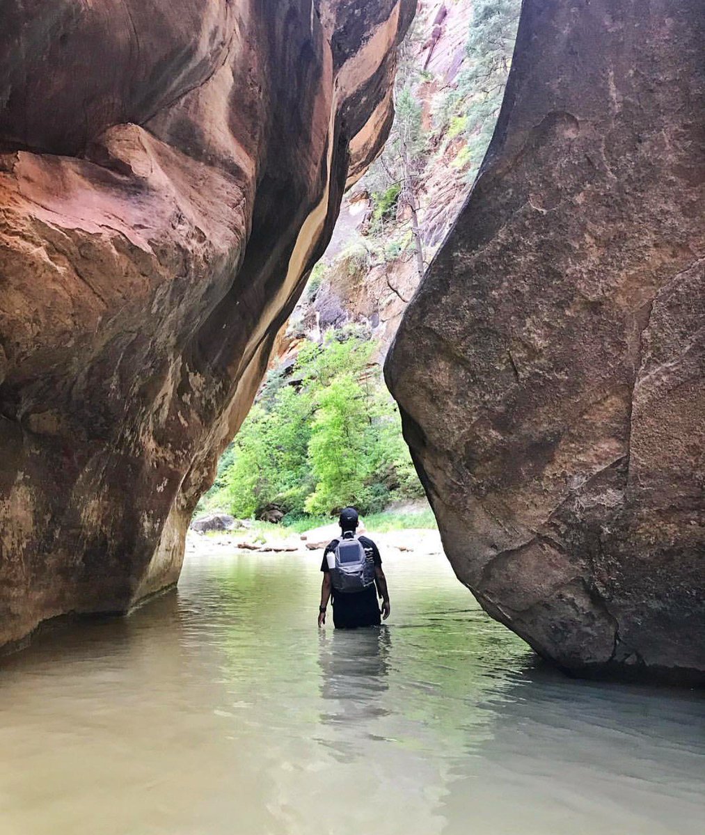 Carry your gear in style with our Festival Collection - now with 2 water bottle pockets for extra storage! 😎🤙🏼