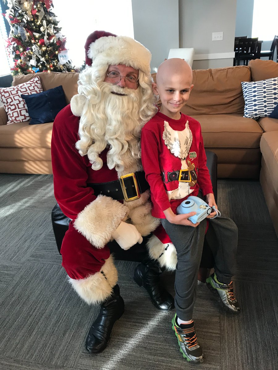 rmhdesmoines's tweet photo. It was a pretty special Christmas at the RMH Des Moines. What was your favorite present growing up? #Christmas2017 #ForRMH #SantaVisit https://t.co/wLPDxMxo85