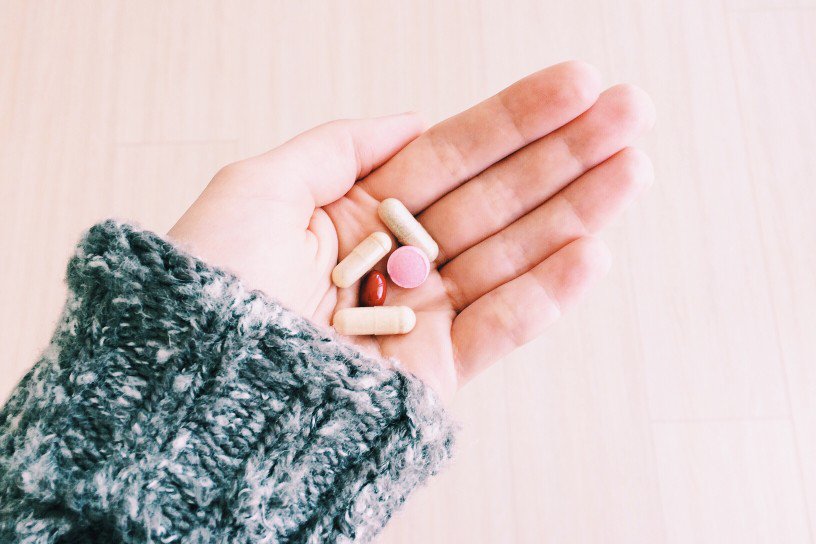 ESPercept's tweet photo. #TipTuesday: Did you know that women who take multivitamins are less likely to experience ovulatory #infertility? Time to stock up on the 💊! https://t.co/Hfk4WjJmnd https://t.co/oo139jhH2Y