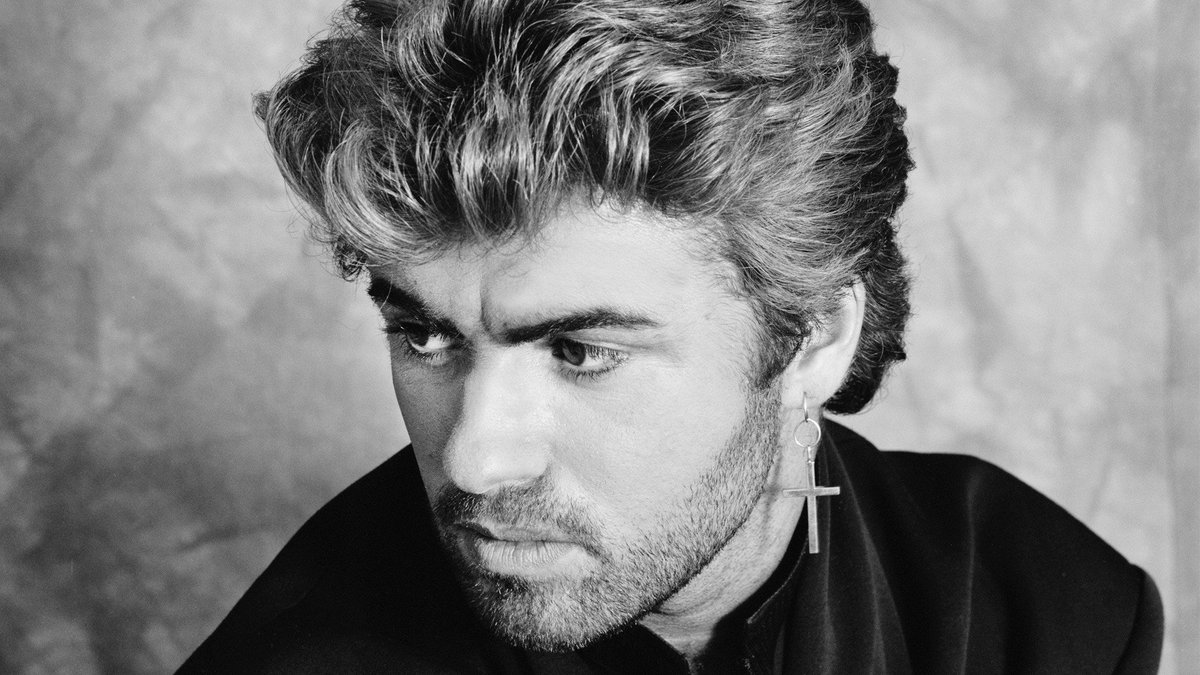 #GeorgeMichael's Family Pays Tribute To Pop Legend❤️🌹🌟
facebook.com/worldmusicawar…