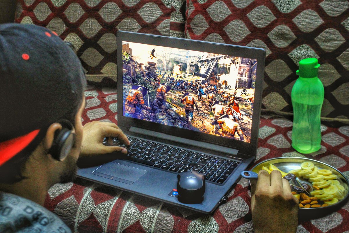 trngsharma's tweet image. #whileEating #forhonor @NVIDIAGeForce #GameReadyEverywhere @Dave2Dtv