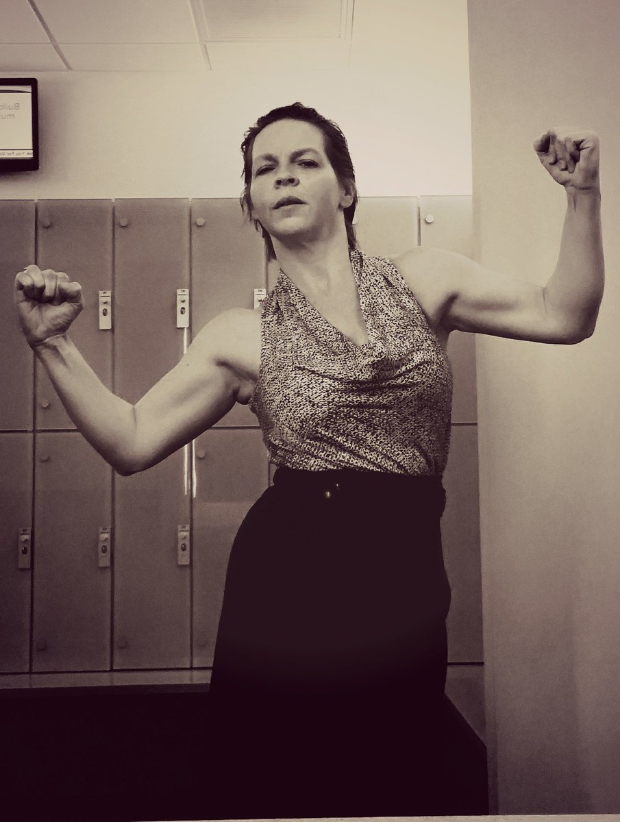 DebbieGee67's tweet photo. . . .because sometime you geek out!   A bit psyched how things looked after today's POWER (lifting) class. https://t.co/V06Bzhxl8B