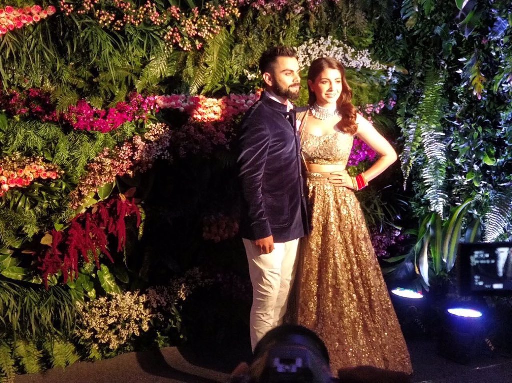  @AnushkaSharma &  @imVkohli arrive at their wedding reception   #VirushkaReception  #Virushka