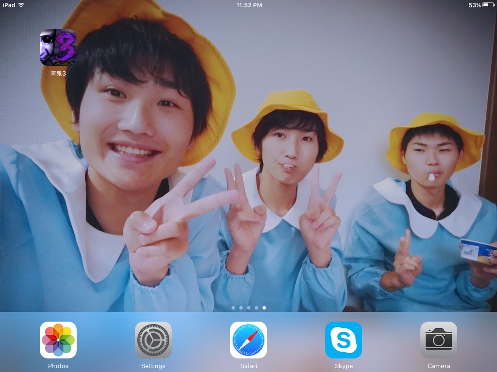 renzsster's tweet photo. I really loved the 3 of them and when I saw this picture on my iPad there are so cute 😍 I've been looking forward to go in japan to see them in person. @show_w_w #PhilippineFanOfSuzushouto❤️❤️
P.S dont mind that app https://t.co/DnuQ3WoGiA
