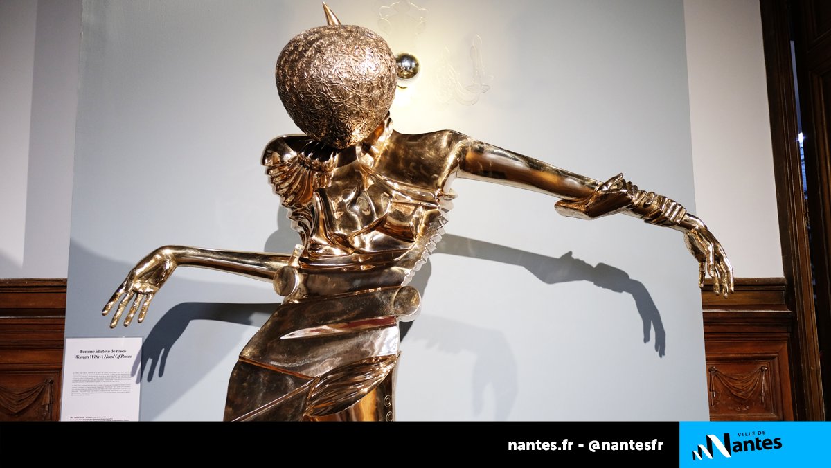 nantesfr's tweet photo. Le surréalisme de Salvador #Dalí s'expose à Nantes jusqu'au 31 mars ! 300 œuvres à découvrir de jour comme de nuit à la Rosière d'Artois. 
👉 https://t.co/iXyVT69cTU https://t.co/EWufQjw9xg