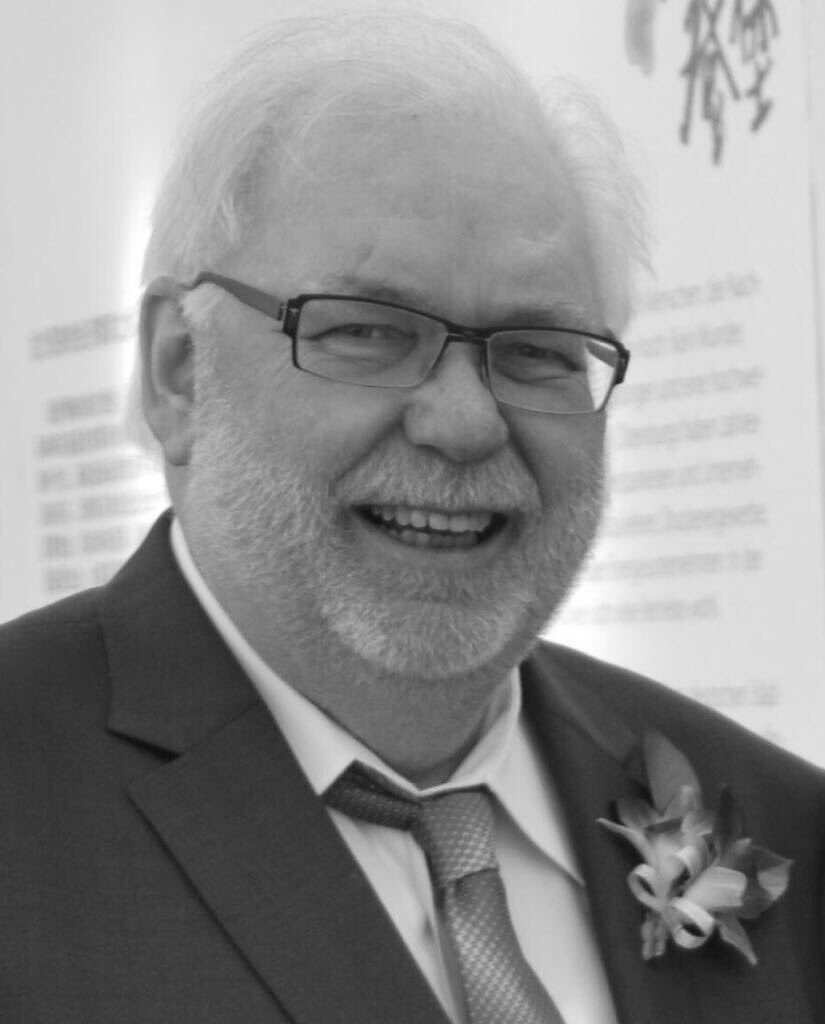 Oldenburg hat dir viel zu verdanken. Du wirst uns sehr fehlen, lieber Bernd!

Bernd Bischoff (1955 - 2017)