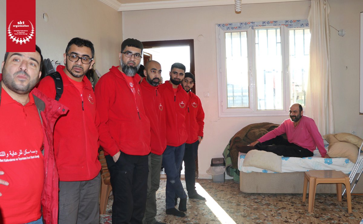 sktorganization's tweet photo. ملخص اليوم الثاني من حملة قوافل الإحسان 12
حيث قام فريق مؤسسةسكن للرعاية والتنمية بتعبئة وتجهيز السلال الغذائية التي ستوزع في هذه الحملة، كما قام بزيارة عدد من دور المرضى في مدينة الريحانية التركية وتوزيع ما يقارب ال100سلة غذائية
#حملة_قوافل_الإحسان_12
#مؤسسة_سكن_للرعاية_والتنمية https://t.co/vJIvODpQai