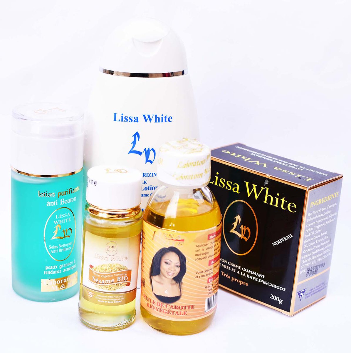 shoppinglist_cm's tweet photo. JOYEUSES FETES😎 
Soyez au top de la beauté avec la #Gamme_hydratante_LissaWhite; disponible à #10000FCFA_négociable chez #NotrePartenaire #FOSAK 
RDV sur https://t.co/aRXRuVVPba😎 
Merci de #twitter et de vous #abonner à #NotrePage👍 https://t.co/vC9adR1dqx