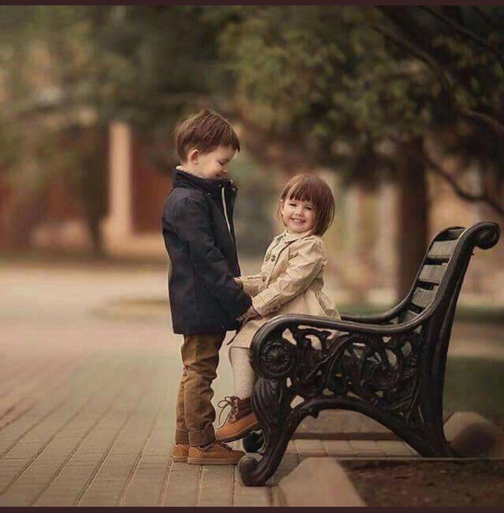 - السعادة شعور ، لكن في بعض 
الآحيان تكون شخص💙.  #الوافي_رند_للتبادل
#وبل_السحاب_للدعم  #قروب_مرهف_للدعم