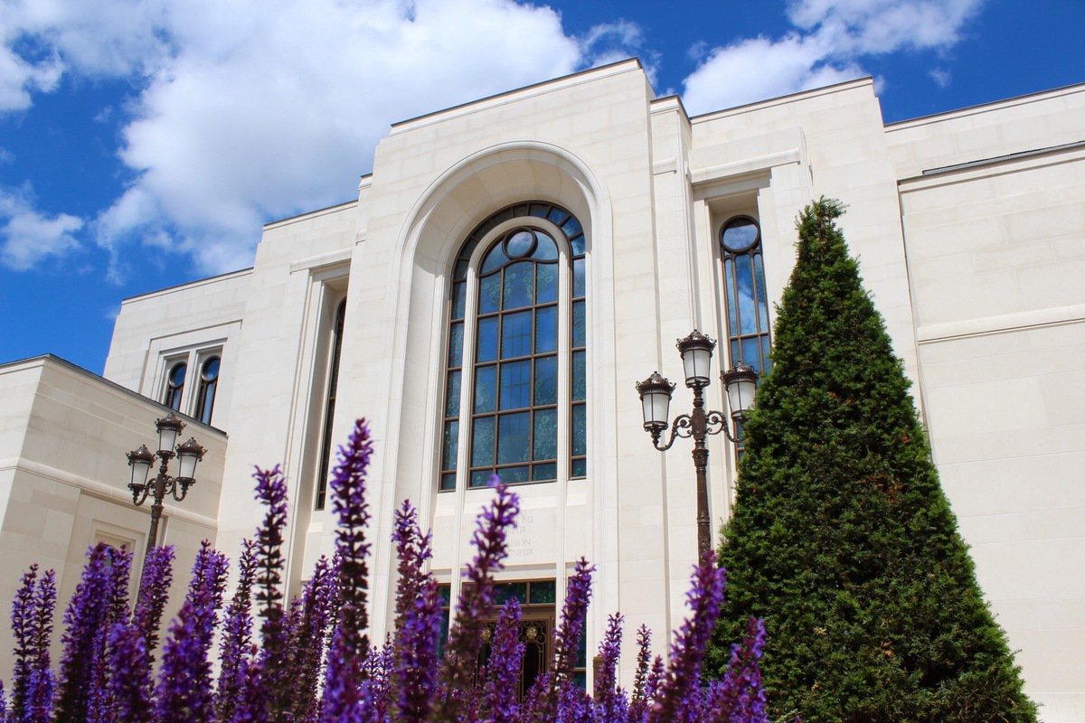 cofjctemples's tweet photo. Four #temple dedications, one rededication, three groundbreakings, and five announcements in 2017. #LDSTemples #MormonTemples #YearInReview2017 https://t.co/eY9X2Ou0a5
