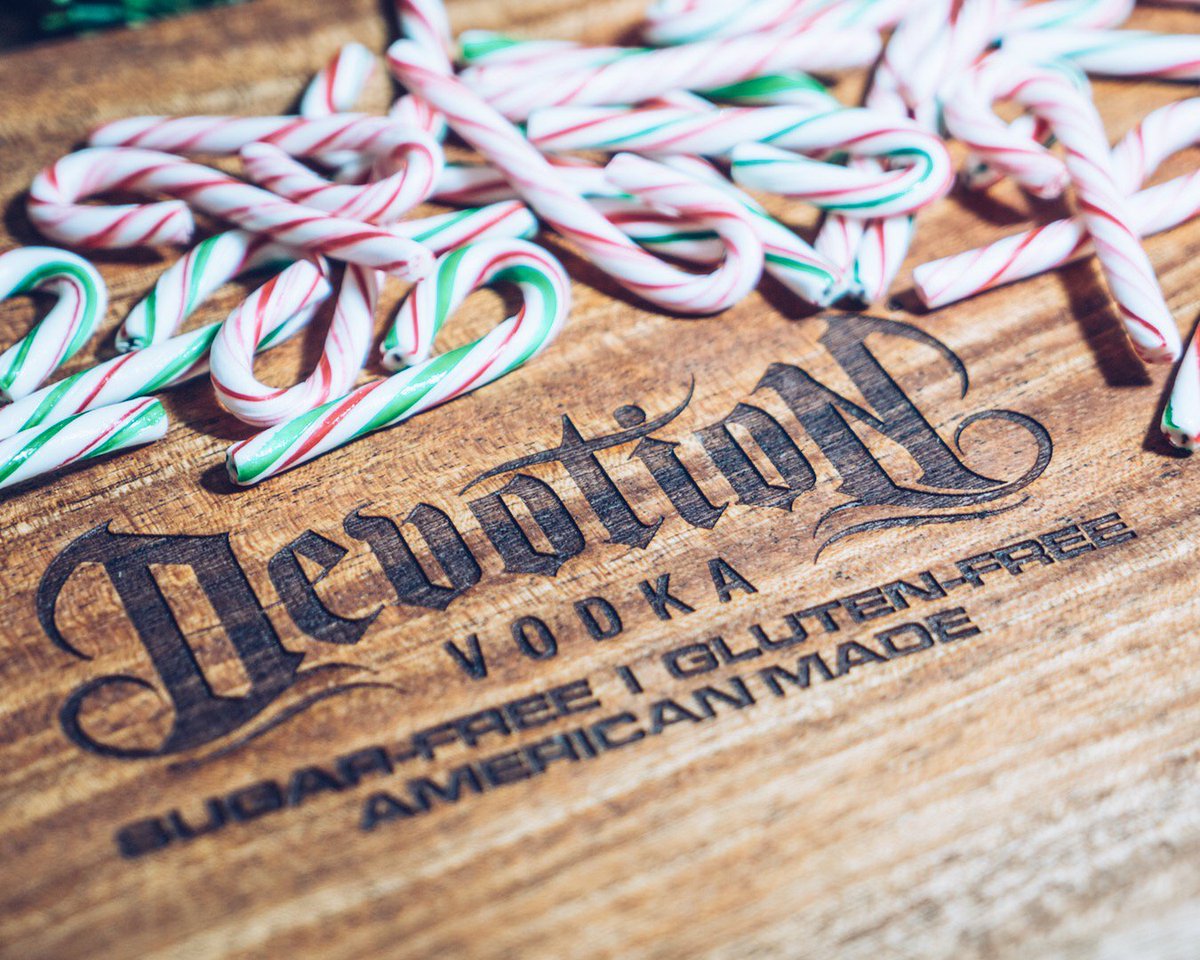 DEVOTIONVODKA's tweet photo. What’s your favorite flavor #CandyCane?
.
.
#NationalCandyCaneDay #MerryChristmas #HappyHolidays #HolidaySeason #GlutenFreeVodka #SugarFree #SweetTreats #Peppermint #Candy #JoyToTheWorld #BeMerry #BoxingDay #Presents #SantaClaus #Gifts #GivingIsRecieving #HolidayCheers https://t.co/H20dednYZf