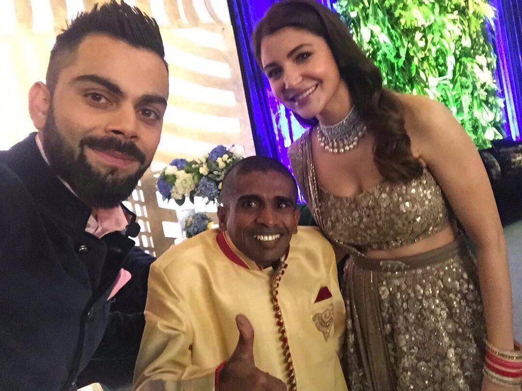  @AnushkaSharma &  @imVkohli at their Mumbai reception tonight   #Virushka  #VirushkaReception