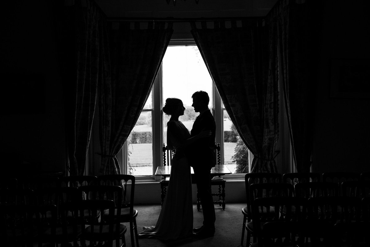 NursteadCourt1's tweet photo. 🎄🍾Congratulations on all those Christmas engagements 🍾 🎄Let us help you kickstart your planning by arranging a show round. Email info@nursteadcourt.co.uk or call 0800 093 4935 https://t.co/Qfvg41kWxx