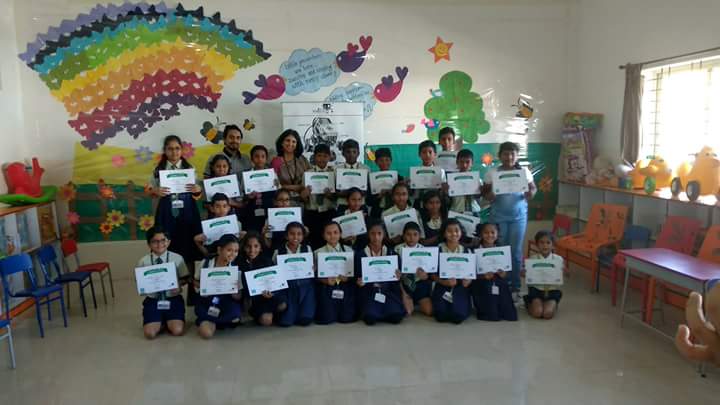 ROBOGOfficial's tweet photo. Group photo after the Hour of Code workshop for children at SamSidh Group Of Schools Mount Litera Zee School, Electronic City branch, Bangalore.
#ROBOG #Bangalore #HourOfCode #AnybodyCanCode #AnybodyCanLearn #SamsidhGroupOfSchools #MountLitera #ZeeSchools #ElectronicCity https://t.co/Dux1FDrxbj
