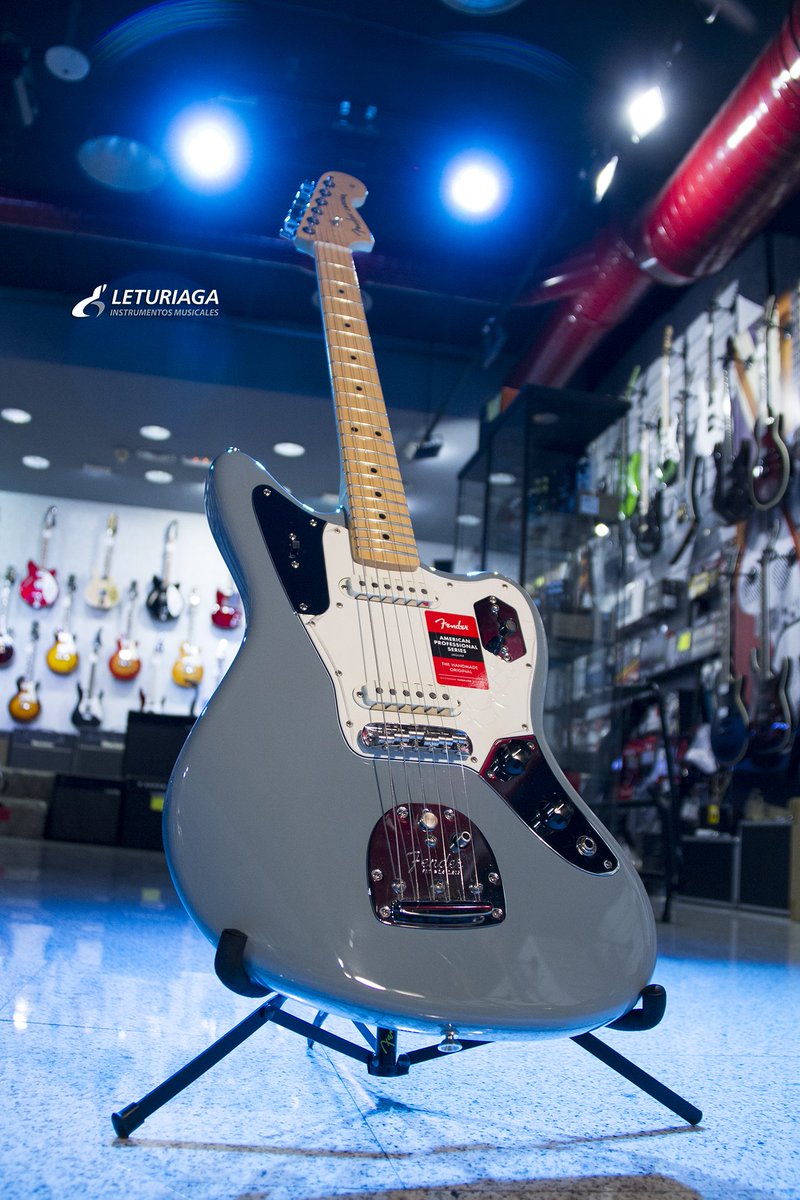 leturiaga's tweet photo. 💥#Fender #Jaguar #AmericanPro #SonicGray💥
https://t.co/6mN2rlxtnH
Revisión de la Jaguar clásica de 1965, incorporando nuevas pastillas, cambio de controles y colores tan molones como este Sonic Gray.
Pásate a probarla! #guitarporn https://t.co/mlY9qbcc6P