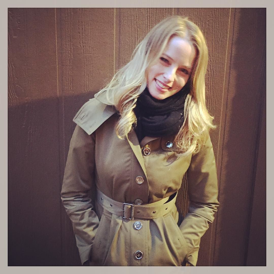 kieraCameron's tweet photo. My blonde twin sister @RachelNichols1 #KieraCameron #Continuum https://t.co/ACmoVh6EYj