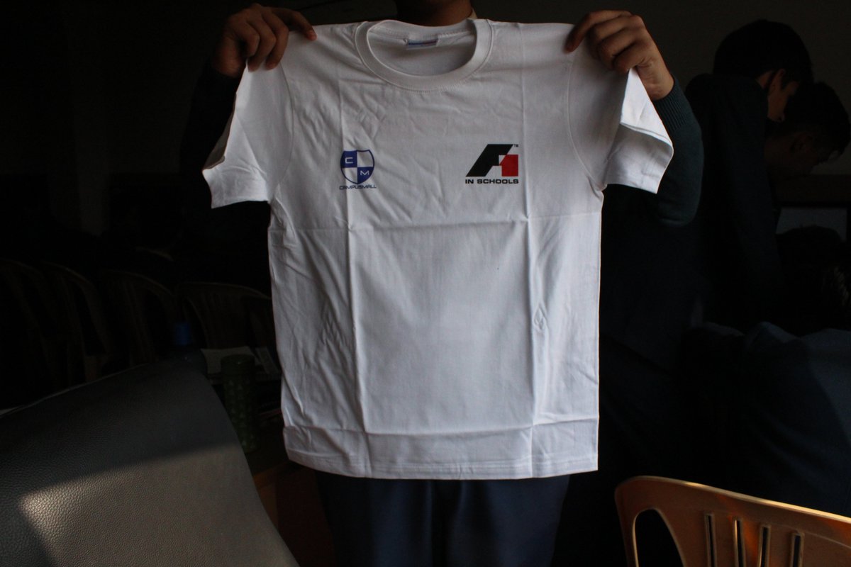 TeamVolareTIS's tweet photo. One step closer to the manufacturing of the car with the arrival of the kits!! Our team opened the kit with a lot of enthusiasm and curiosity for what the kits contained.
#F1inschools #F1inschoolskitarrived #TeamVolareTIS #enthusiasm https://t.co/3Nmk4MnIIb