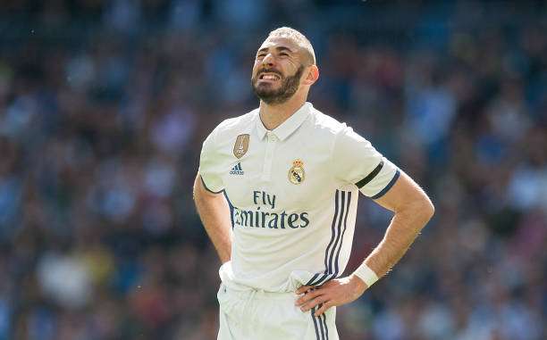 Real Madrid Stats On Twitter Benzema Scored A Total Of 4 Goals At The Santiago Bernabeu In All Competitions In The Whole Of 2017 3 In La Liga And 1 In The
