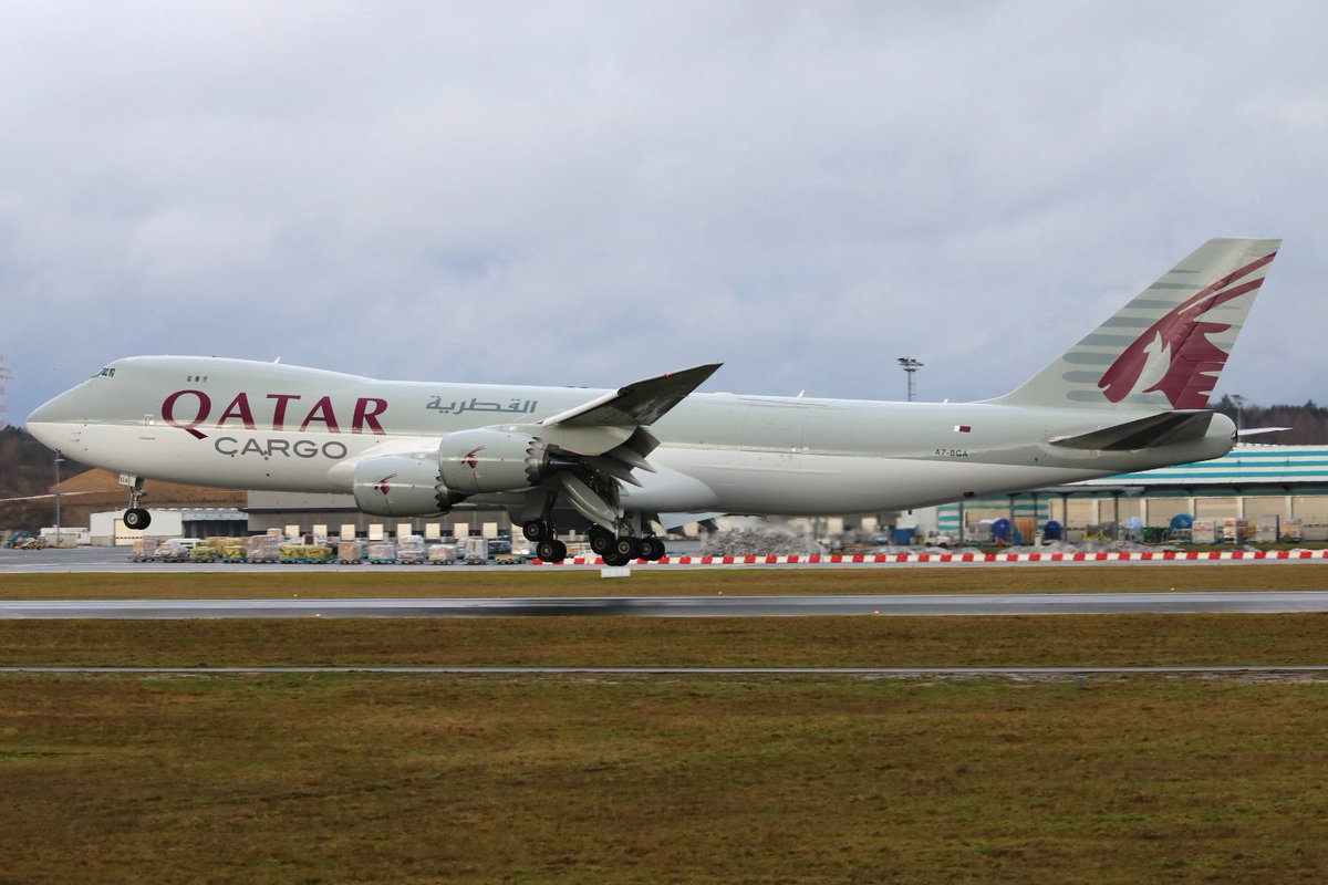 luxskater's tweet photo. Heavy stuff from @qatarairways @luxairport their brand new second #boeing 747-8F A7-BGA. #avgeek #b747 #boeing747 https://t.co/VF0QJUsi1x